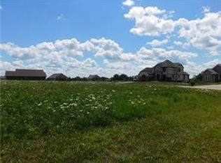 1950 Spaulding Ln, Grinnell, IA 50112