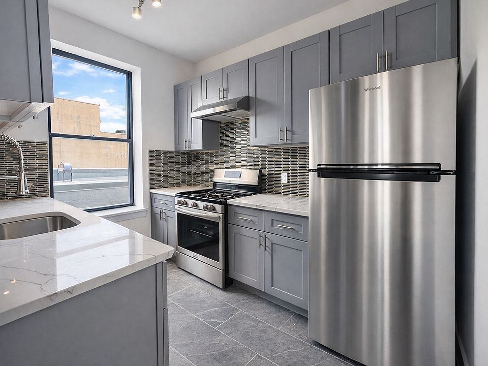 1st image of 35-37 32nd St #3R