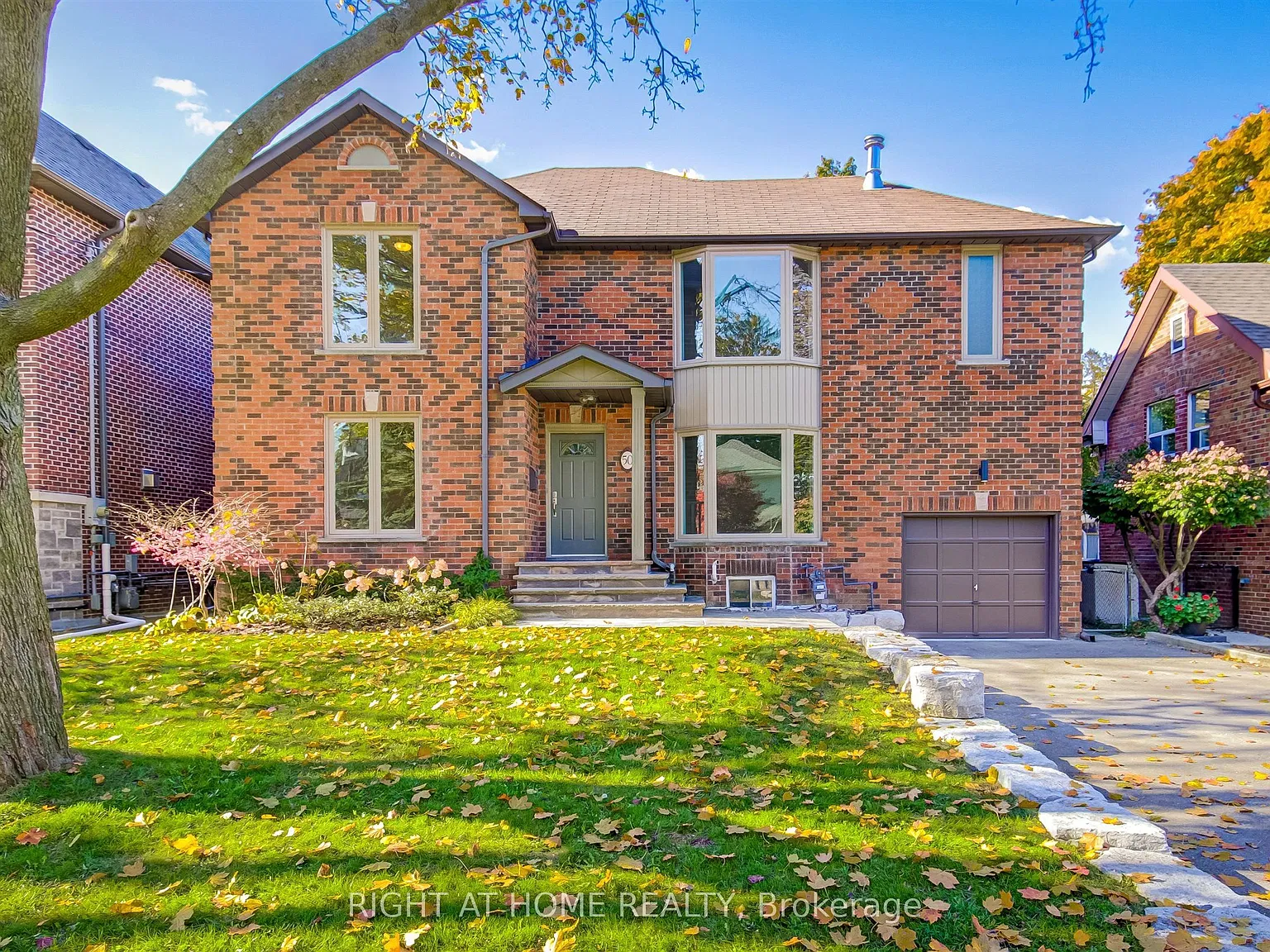4 bed, $8,000 — Photo 1