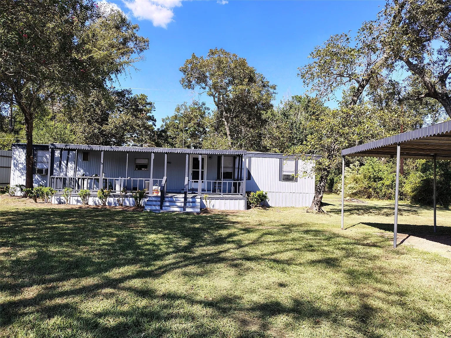 2 bed, 1.5 bath, 784 sqft, $1,450 — Photo 2