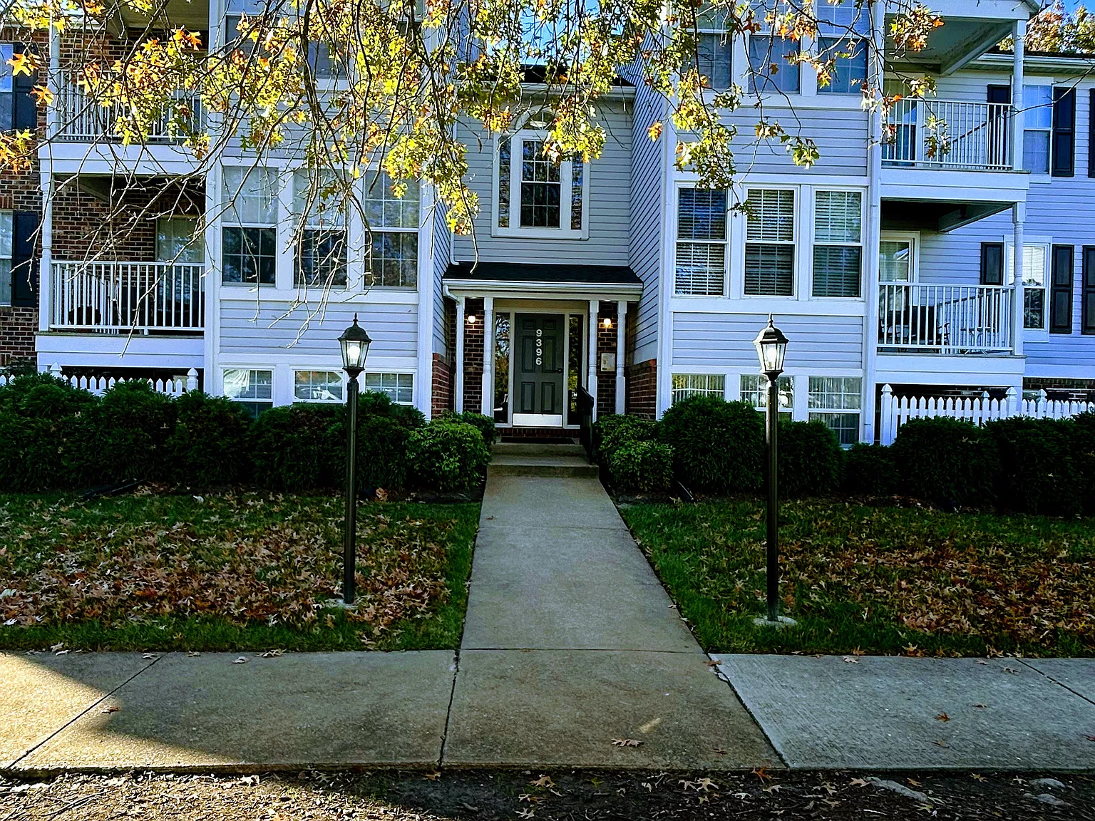 2 bed, 946 sqft, $1,875 — Photo 2
