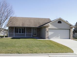144 River Meadows Ln, Sheboygan Falls, WI 53085