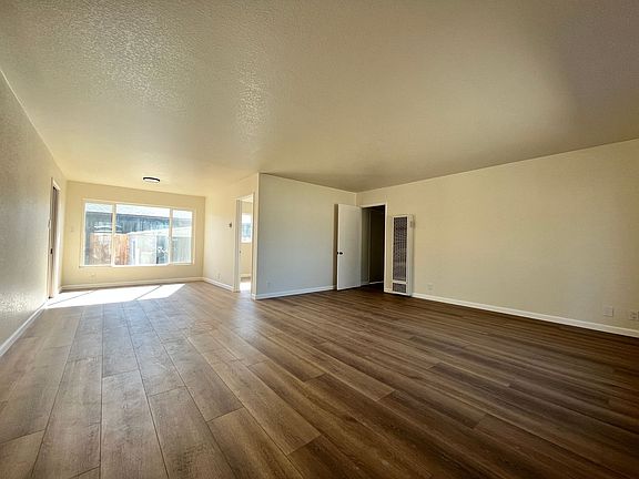 2nd image of 651-659 W Blossom Way #651