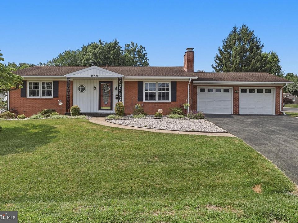 1st image of 17601 Meadowood Dr