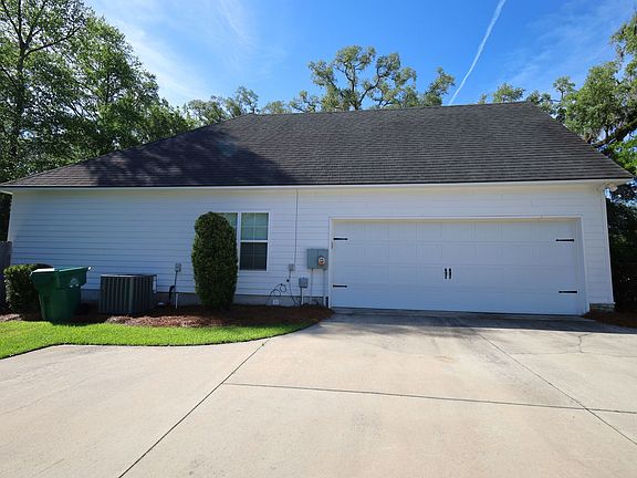 2nd image of 3722 Knights Mill Dr