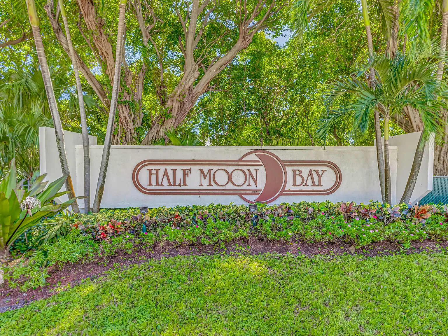 3 bed, 2.0 bath, 1678 sqft, $3,200 — Photo 4