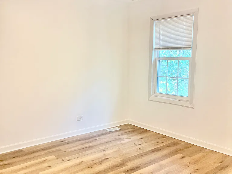 436 Cambridge Way — Photo 8