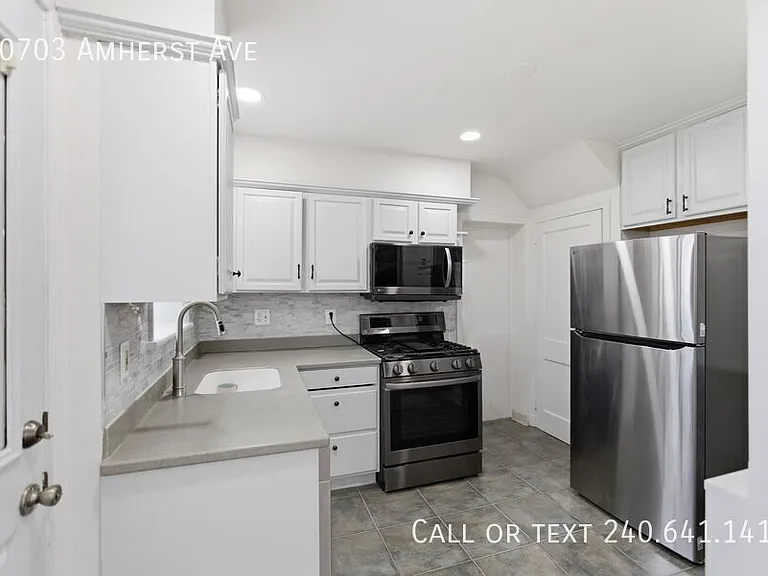 10703 Amherst Ave — Photo 9