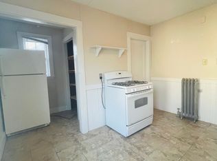 16 Templeton Pkwy #2, Watertown, MA 02472