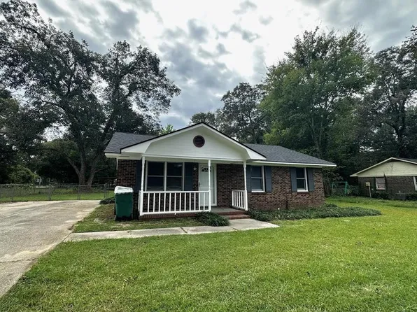 2109 Pinewood Rd, Sumter, SC 29154