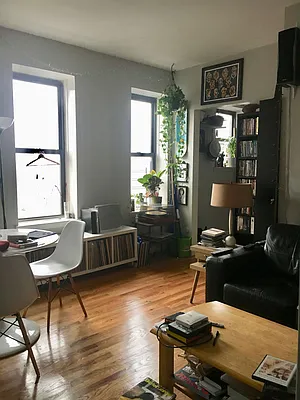 Rented by Grand & Co. | media 12