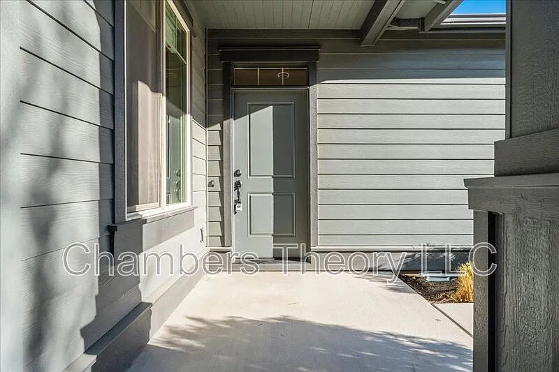 3 bed, 2.5 bath, 1638 sqft, $2,750 — Photo 3