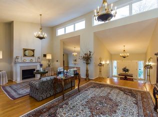2120 Island Dr, Lexington, KY 40502