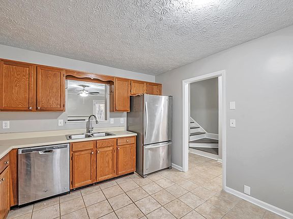 4th image of 1002 Kennesborough Rd NW