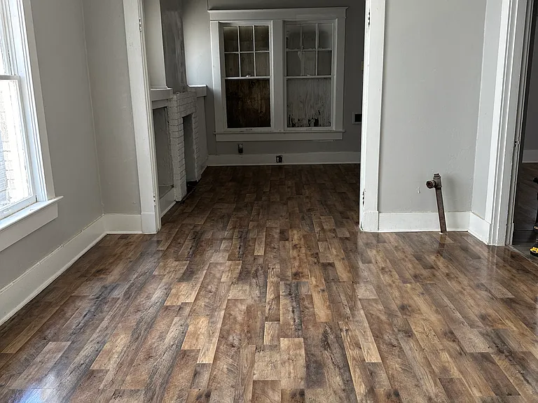 1253 Thomas St — Photo 19