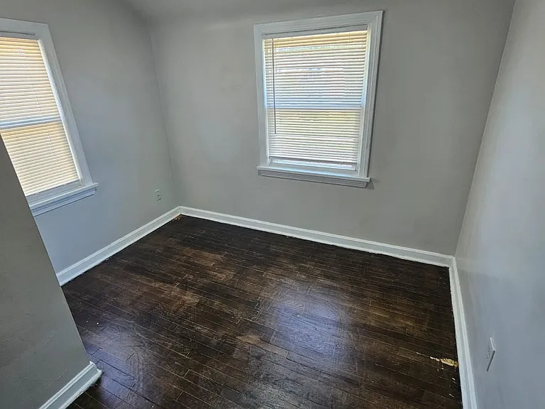21151 Fuller Ave — Photo 12