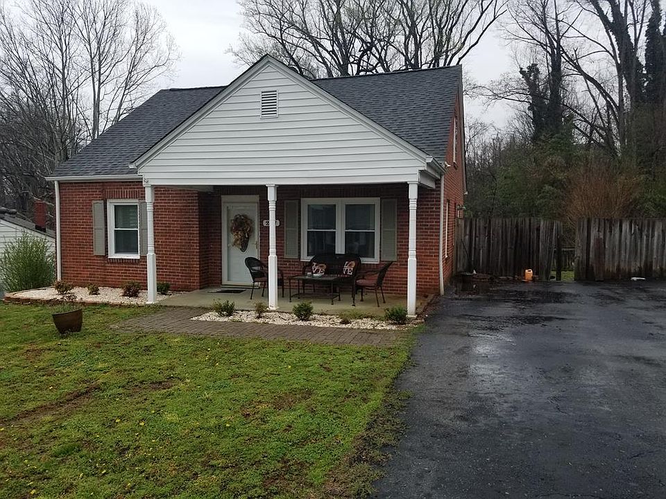 1st image of 217 Riverview Ct