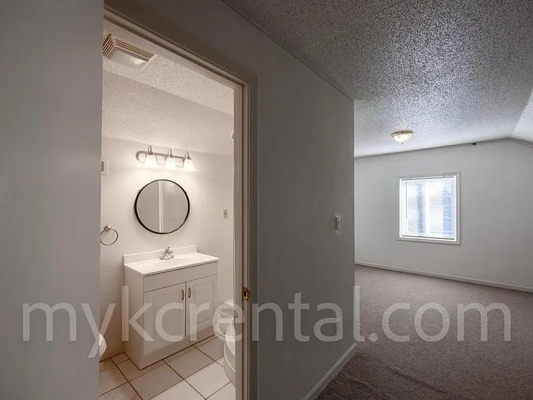 4306 Fisher St — Photo 14