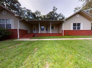 213 Elizabeth Ln, Daleville, AL 36322