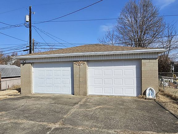 2nd image of 416 Herndon Dr