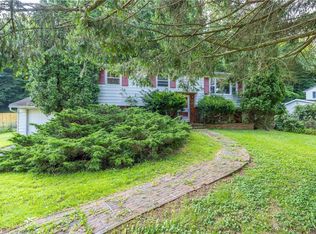13 Olympus Dr, Macedon, NY 14502