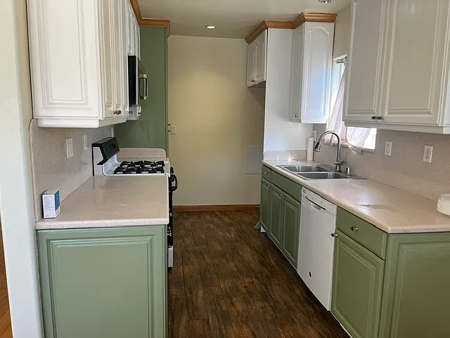 4310 Pennsylvania Ave — Photo 6