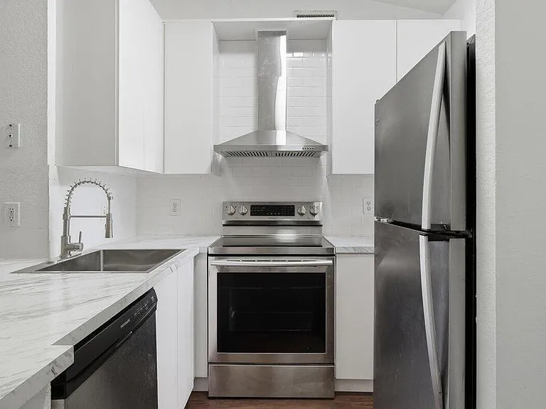 6249 Garden Ct — Photo 4