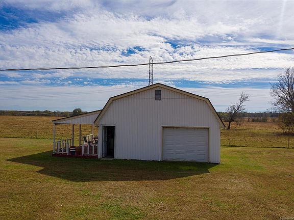 4th image of 8822 E Timber Rd