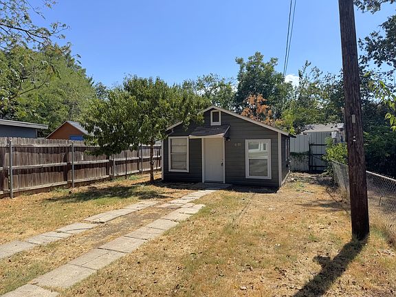 2nd image of 16035 McCormick St