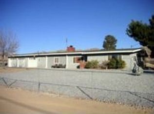 17575 Sycamore Rd, Apple Valley, CA 92307