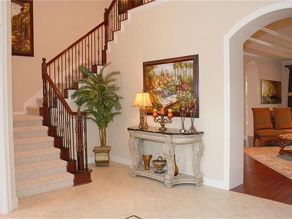 4th image of 11 Shanewood Ct