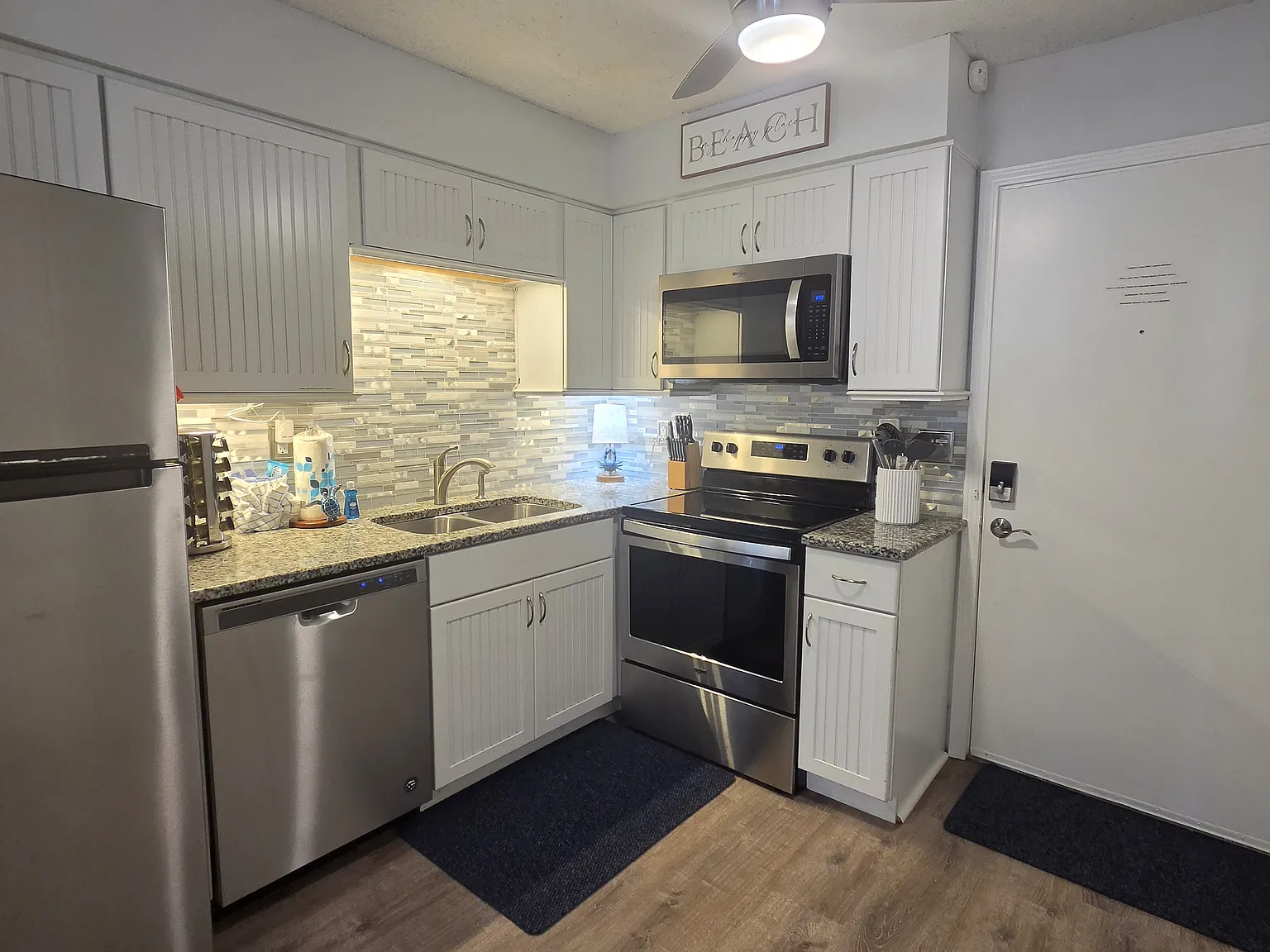 2 bed, 757 sqft, $2,450 — Photo 3