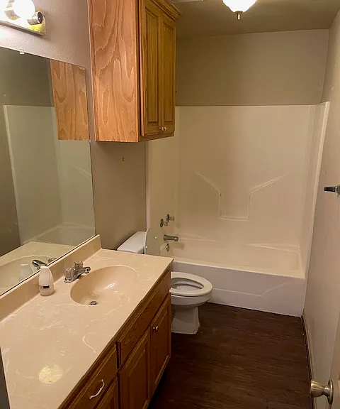 240 Lakeview Way — Photo 8