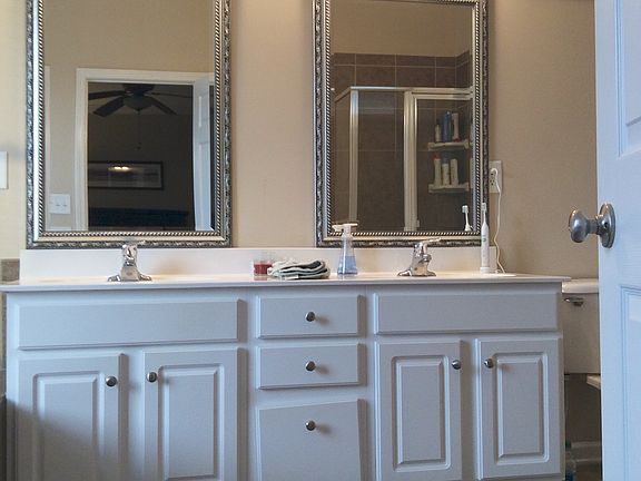 Double vanity in master bath