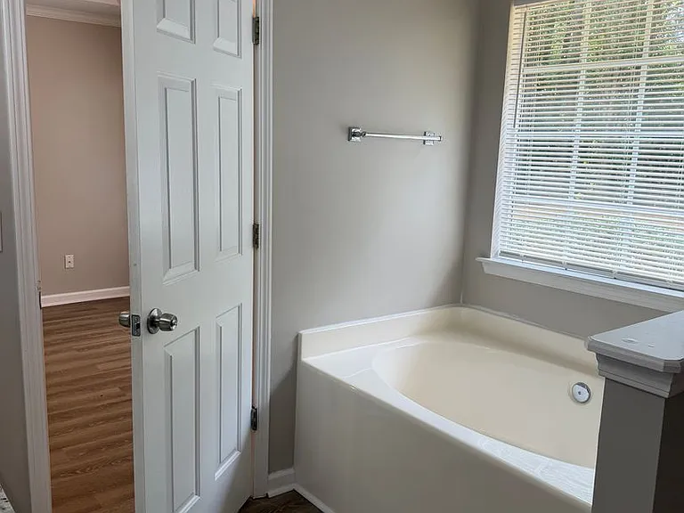 60 Mandy Ln — Photo 13