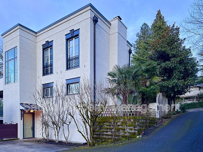 1st image of 1980 SW Terrace Dr