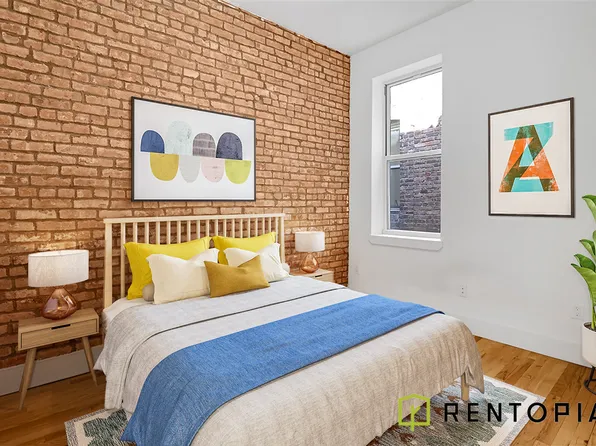 886 Jefferson Avenue image 2 of 5