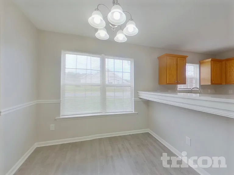 3543 Arvin Dr — Photo 4
