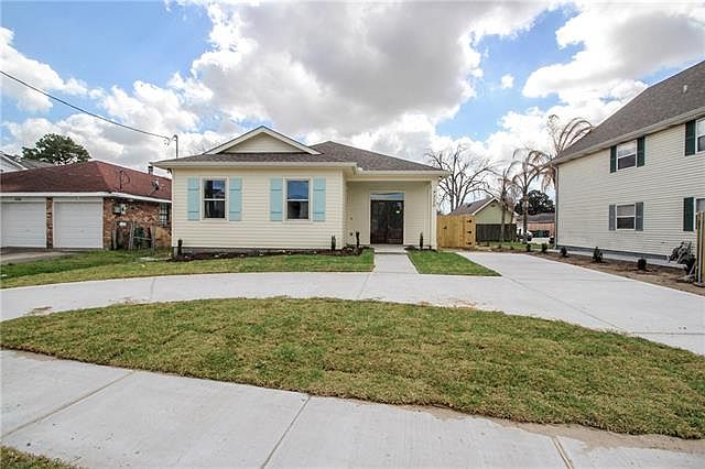 1st image of 4320 W Napoleon Ave