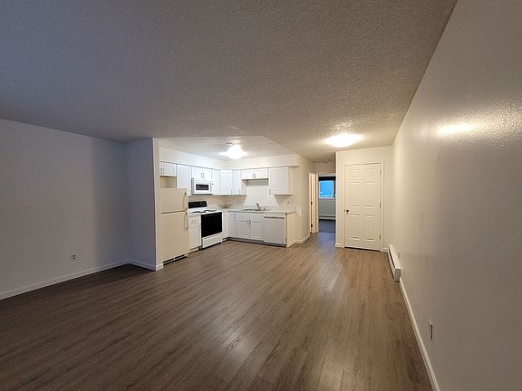 4th image of 2620 E 42nd Ave APT 5
