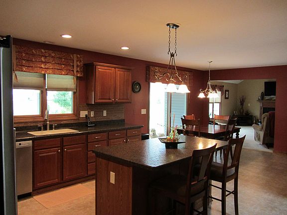 3rd image of 5009 Woodway Ct