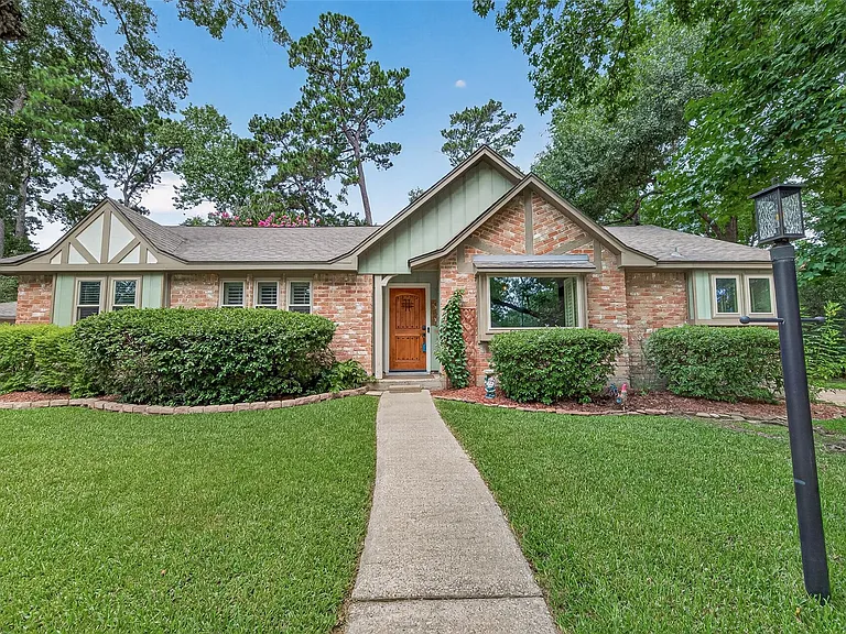 23011 Fox Hunt Dr — Photo 6