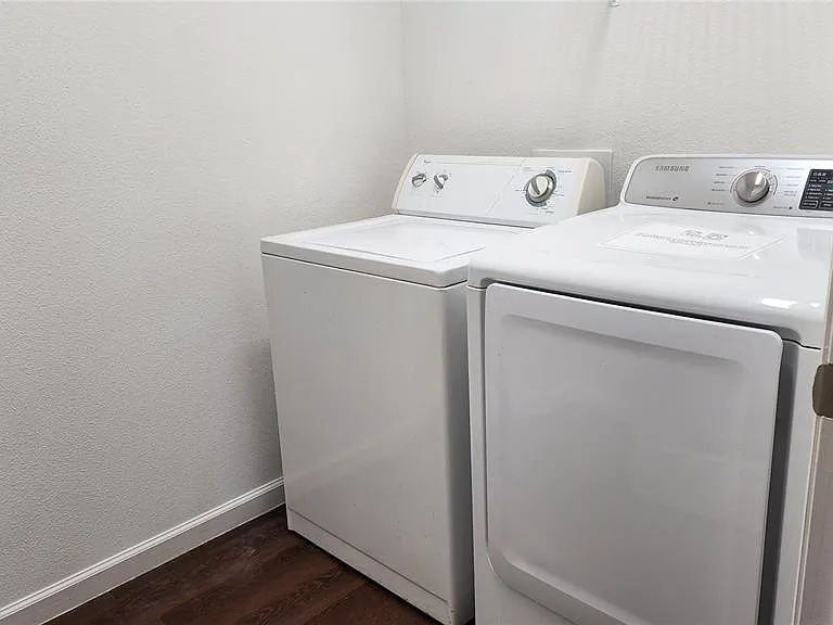 3230 Stratton Cir — Photo 24