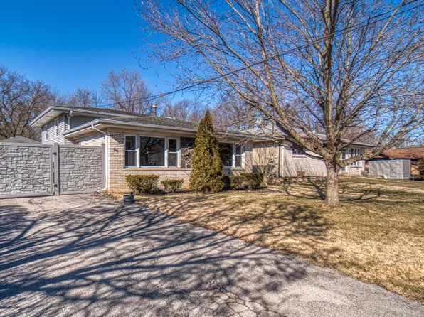 16102 Forest Ave, Oak Forest, IL 60452
