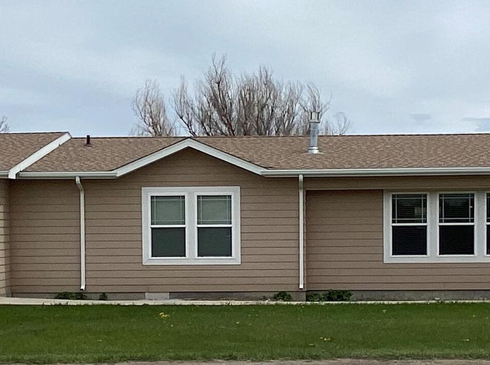1st image of 222 2nd Ave S