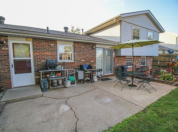 5th image of 3821 Fogle Dr