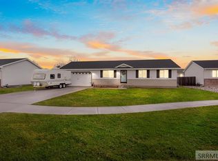 4219 E Edgewood Cir, Ammon, ID 83406