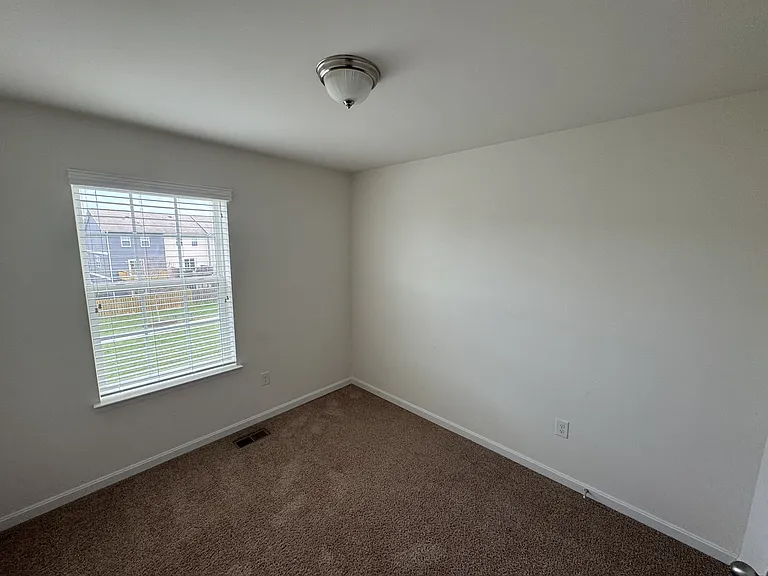 172 Drexel Ct #1 — Photo 20