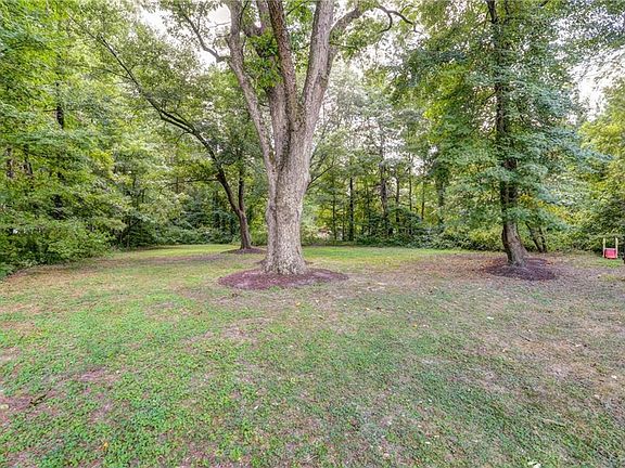 3rd image of 9373 Pecan Tree Ct