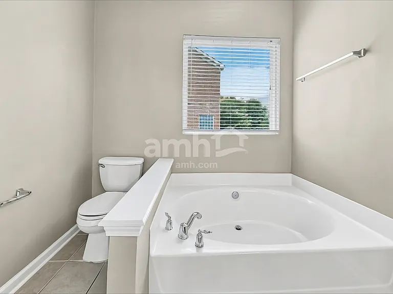 114 Cabin Branch Cir — Photo 15